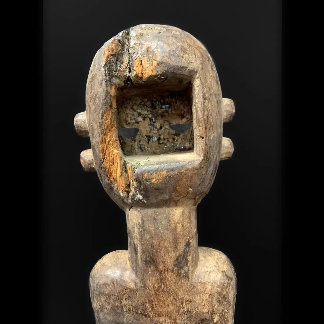 Salampasu Female Guardian Figure / Nkisi, DRC / Angola #106