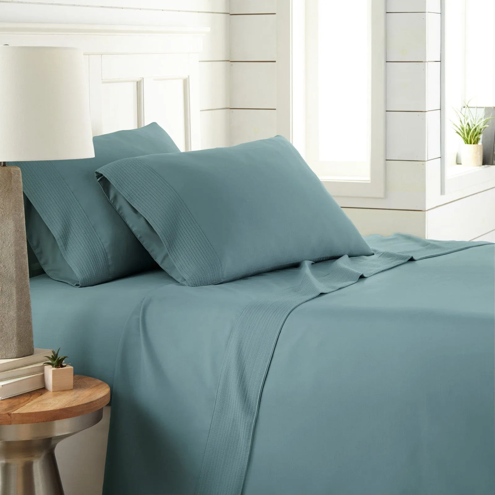 Vilano Extra Deep Pocket Pleated Sheet Set in Earth Tones